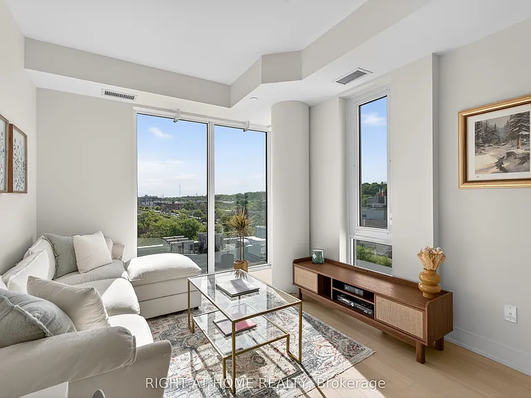 322 Dupont St #806 — Photo 15