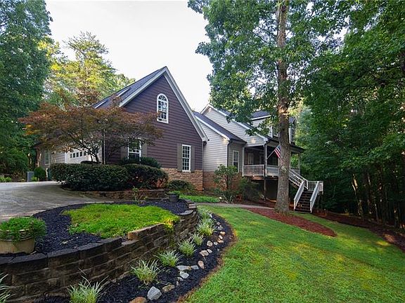 3rd image of 331 Fern Park Dr