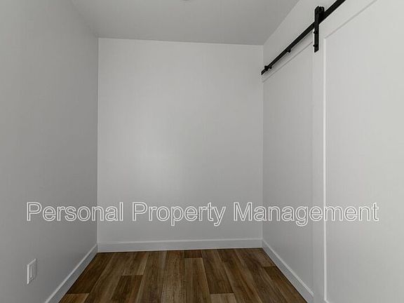 4th image of 8005 NE 32nd St Unit A