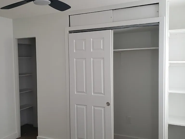 1323 S Mole St — Photo 1