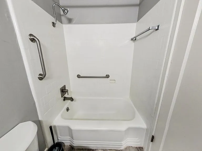 1441 University Ave #2 — Photo 10