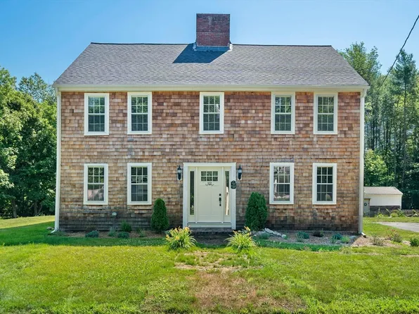 102 Walnut St, Bridgewater, MA 02324