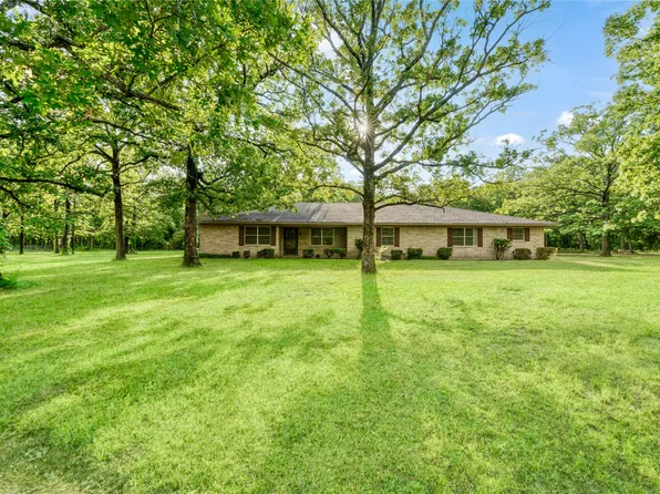 64 Farm Road 2121, Paris, TX 75462