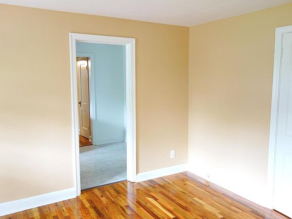 2nd image of 8210 Greenwood Ave APT 1