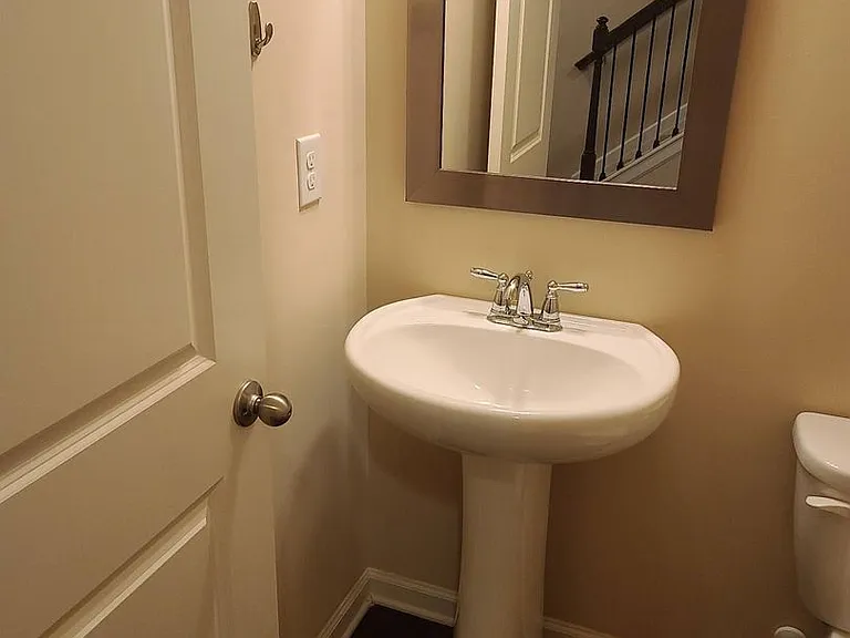 196 Highland Pointe Cir E — Photo 5