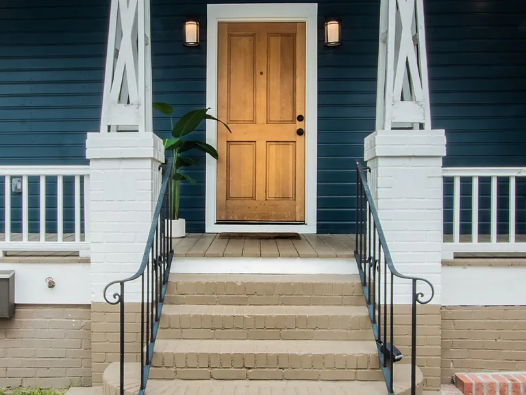 8 Dewey St #A — Photo 16