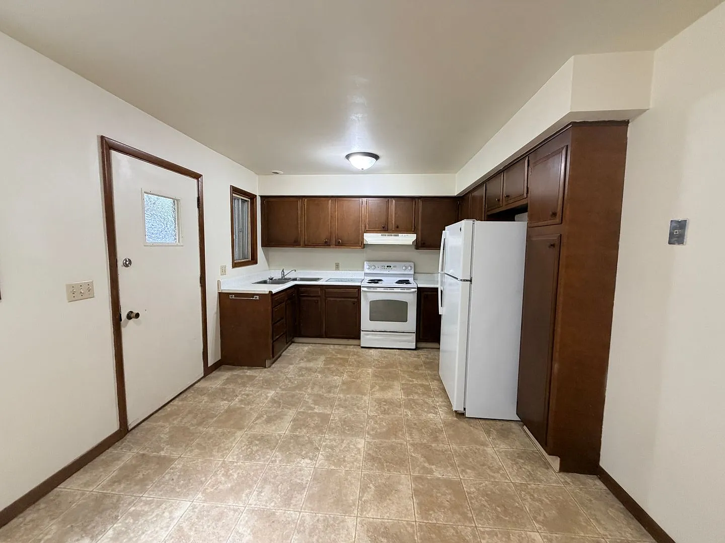 4503 12th Ave — Photo 3