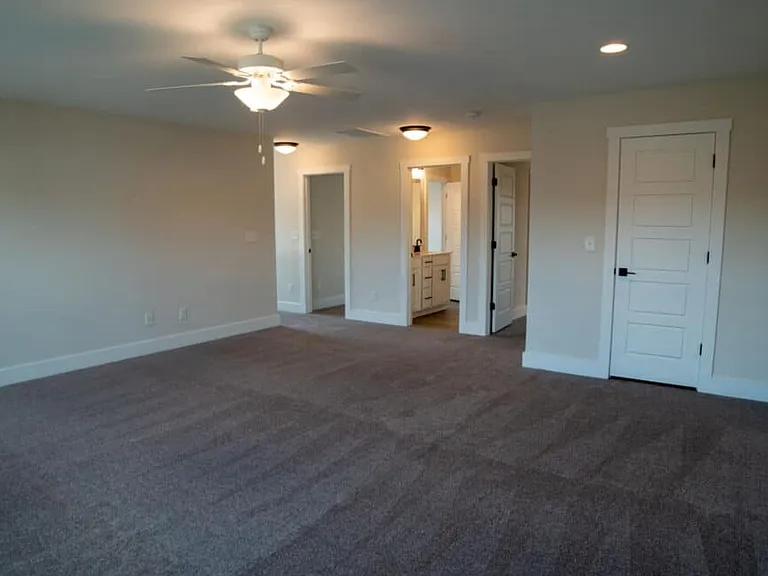 650 Melville Dr — Photo 30