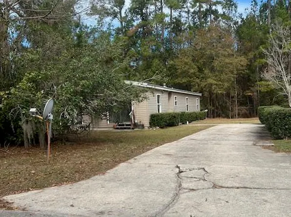 995 Southern Villa Dr, Starke, FL 32091