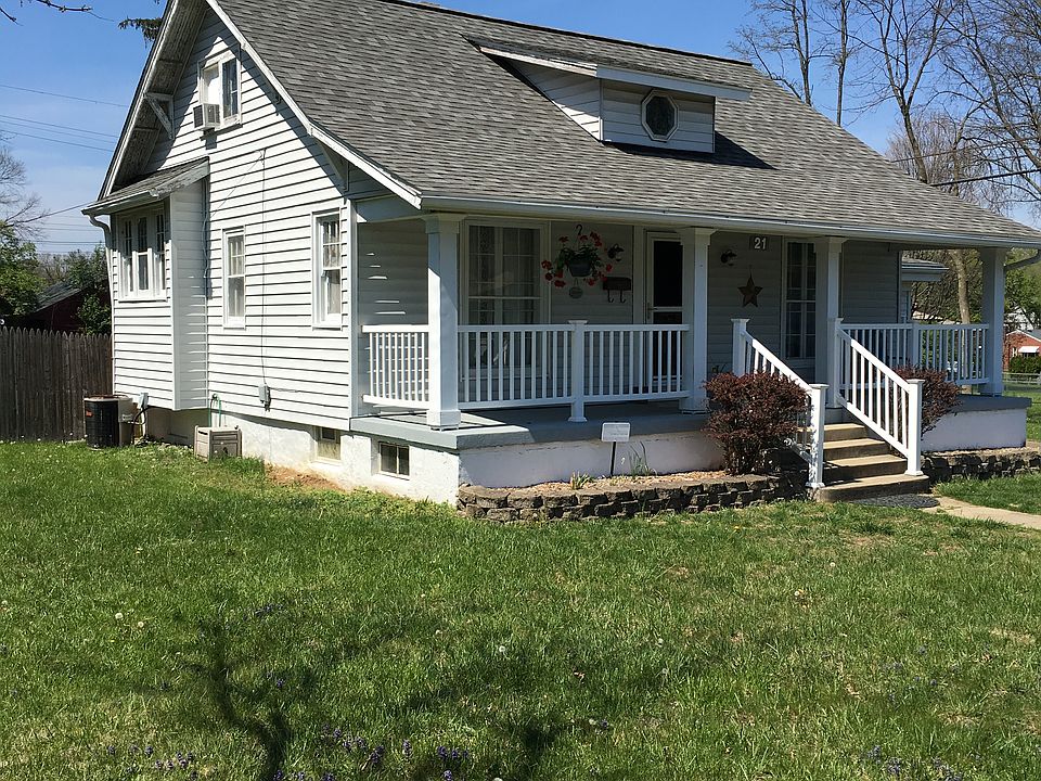1st image of 21 Winnet Dr