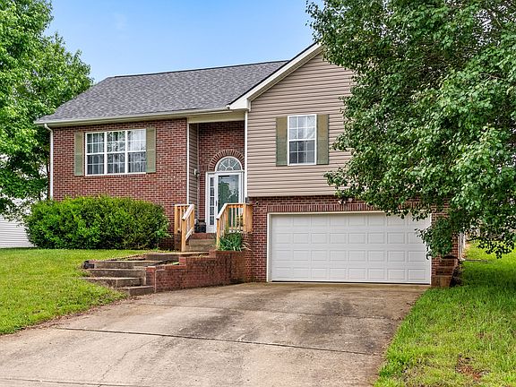 2nd image of 76 West Dr