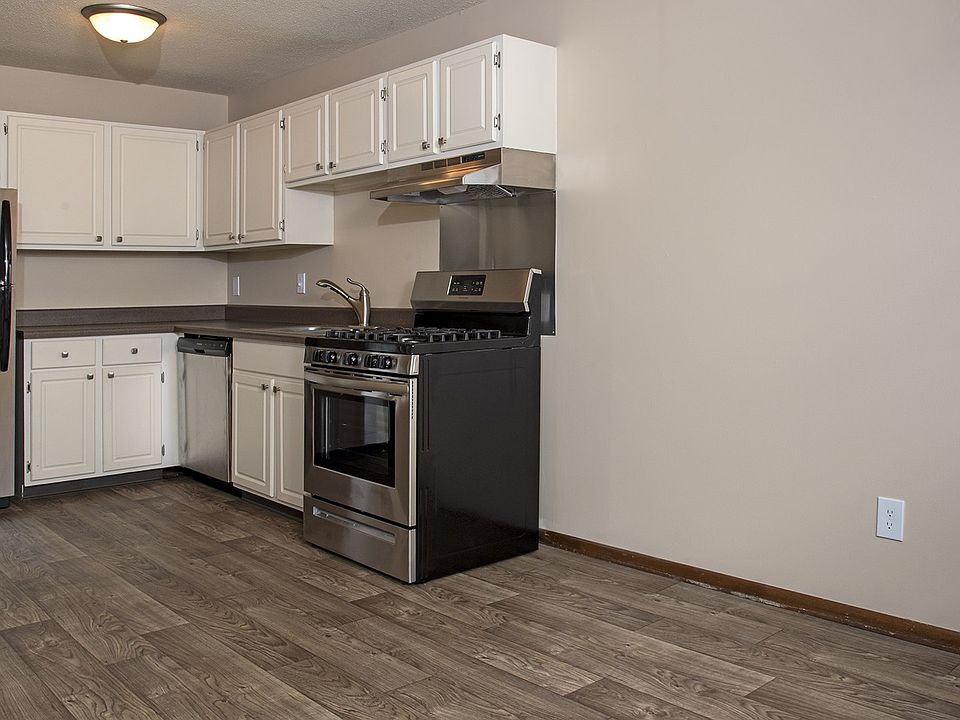 Palisades 560 Sandhurst Dr W Roseville MN Zillow