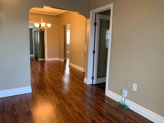 Living room/dining room