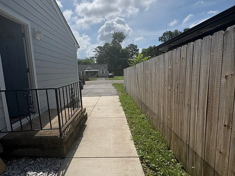 123 Sequoia Dr — Photo 57
