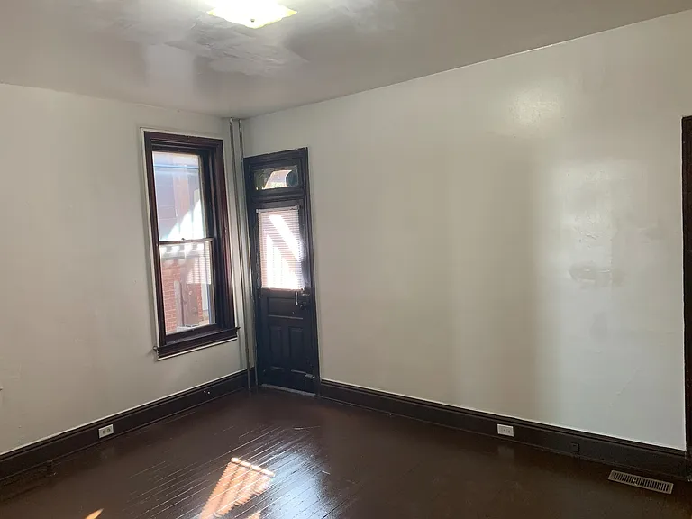 1114 W Market St #1 — Photo 5