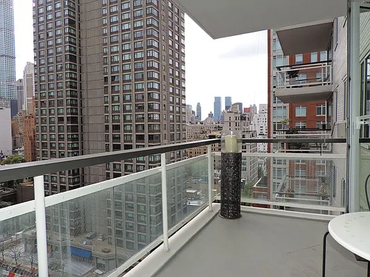 Rented by essential NEW YORK Real Estate | media 5
