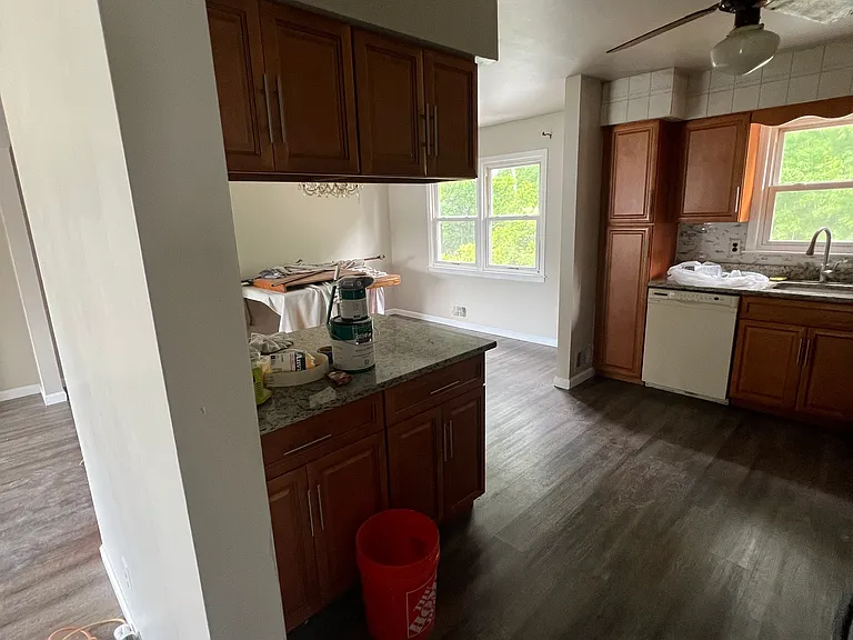 170 Borman Ave — Photo 20