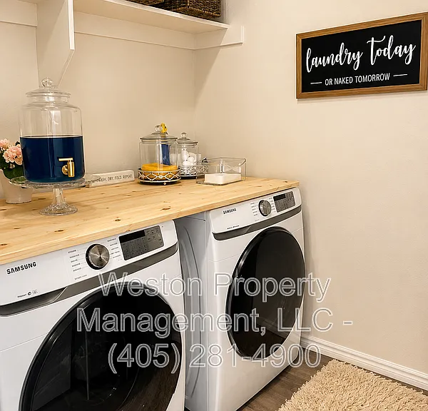 11201 SW 33rd Ter — Photo 9