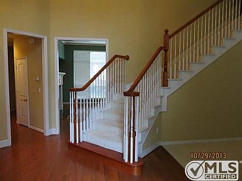 3rd image of 2316 Mesa Oak Trl