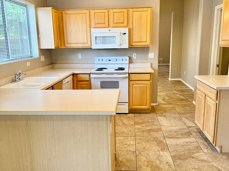 40228 N Patriot Way — Photo 16