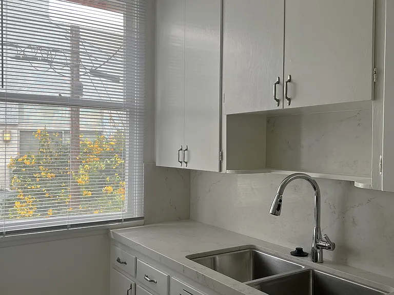 2612 Santa Monica Blvd #4 — Photo 1
