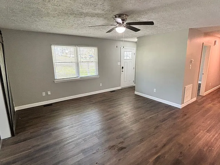 3421 Happy Acres Rd — Photo 10