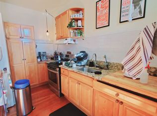 3 Hackett Cir W APT E, Stamford, CT 06906