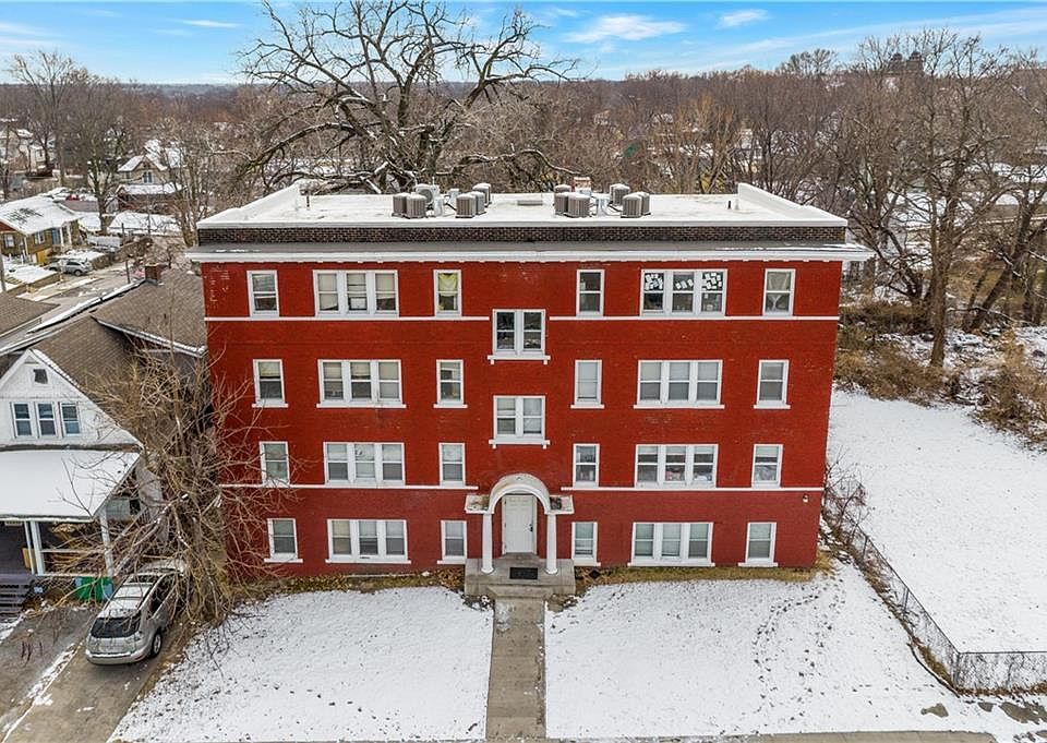 1st image of 3239 Saint John Ave