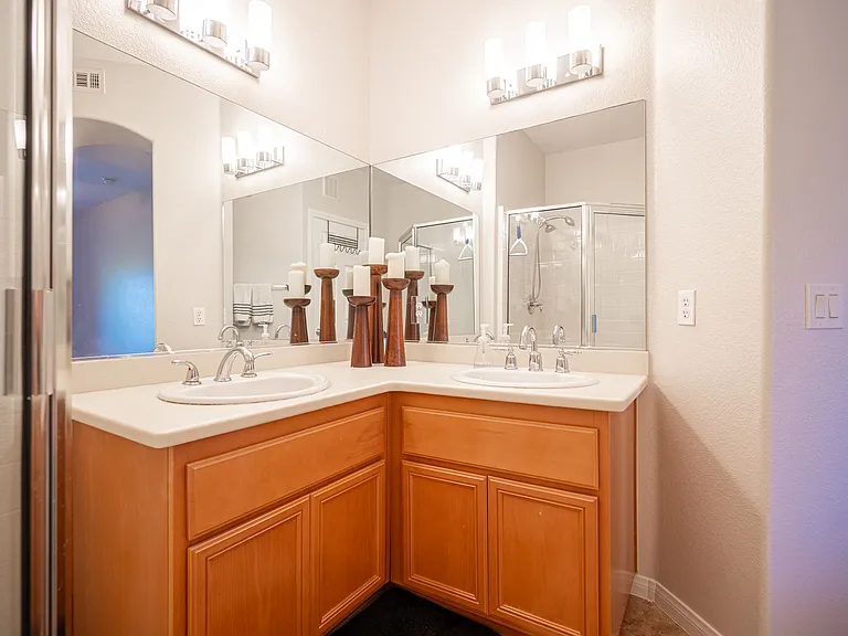 7701 W Robindale Rd #274 — Photo 32