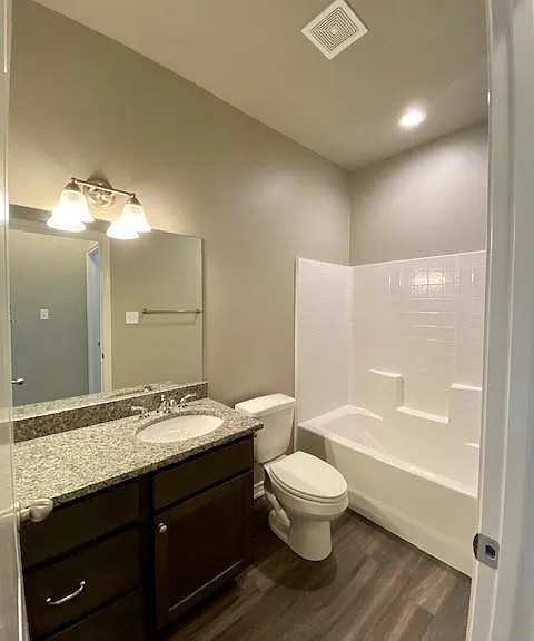 900A Hamilton Park Dr — Photo 14