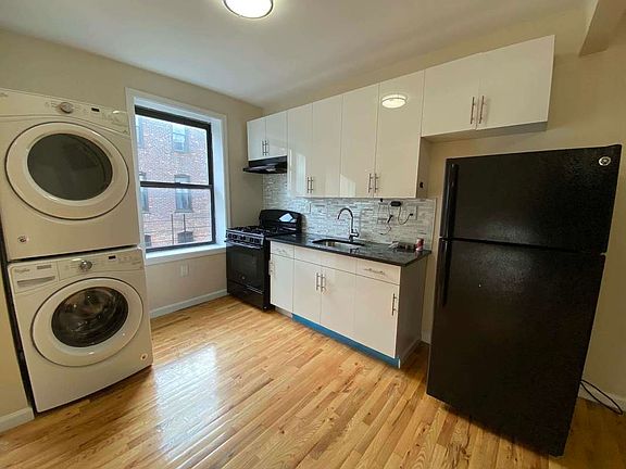 2nd image of 542 Parkside Ave APT E1