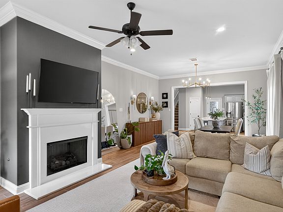 2nd image of 268 Pilatus Dr