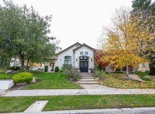 2182 E Hogan Ave, Fresno, CA 93730