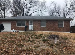 1606 SW 2nd St, Lees Summit, MO 64081