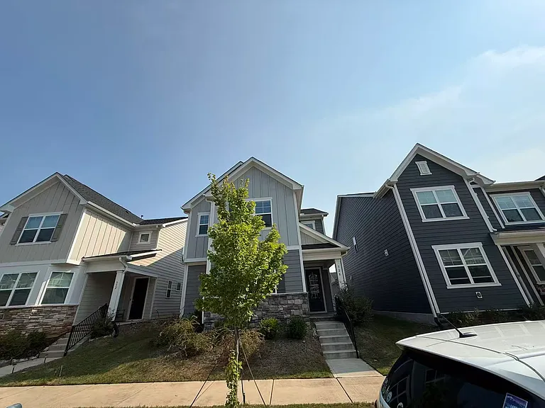328 Jorpaul Dr — Photo 2
