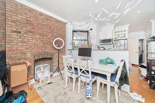 Rented by Living New York | media 10