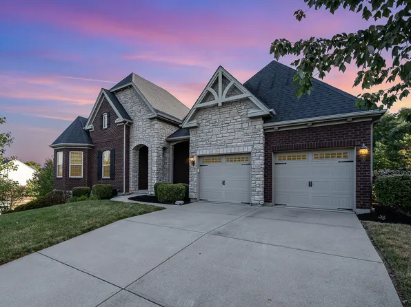 1580 Southcross Dr, Hebron, KY 41048