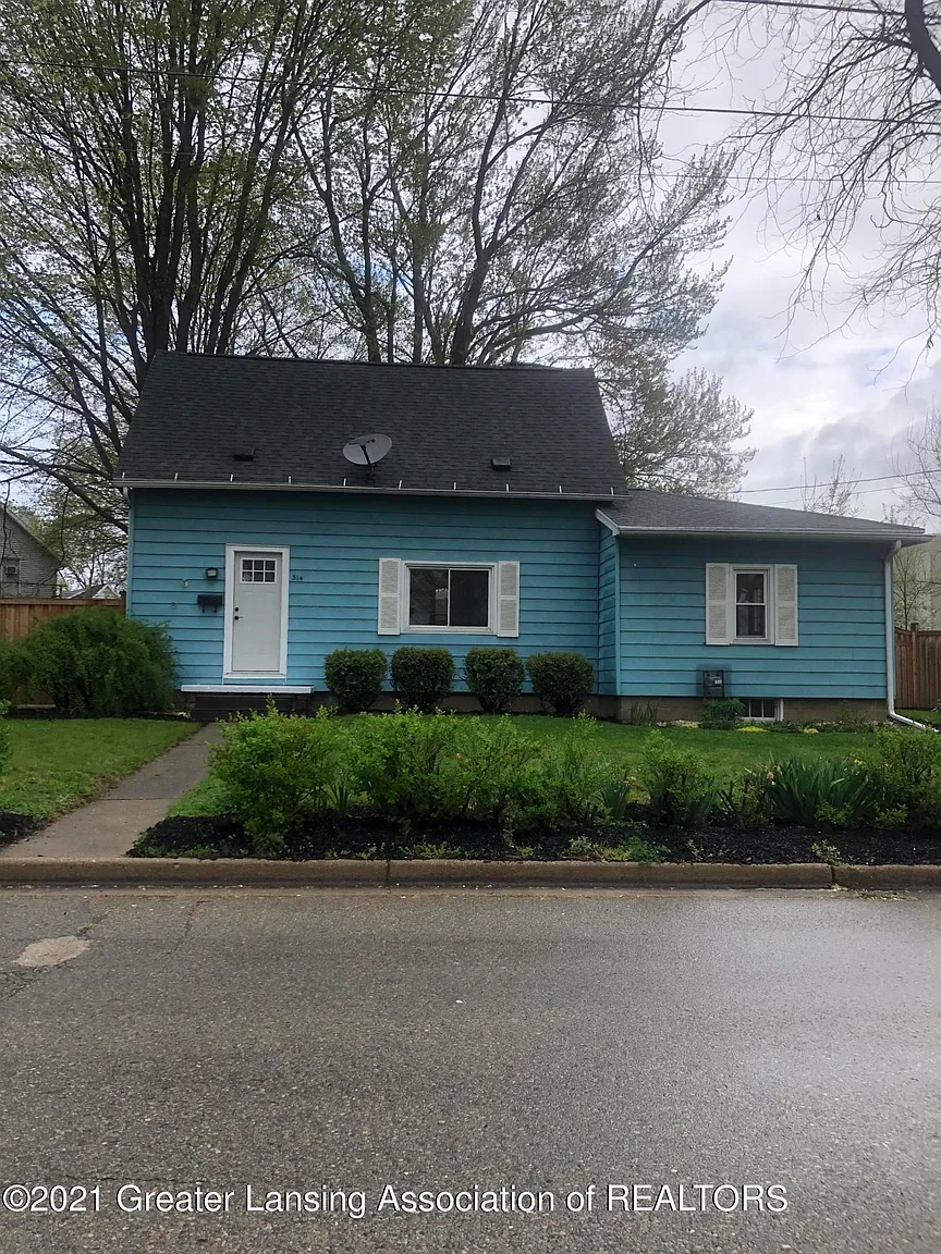 314 W Knight St photo 1