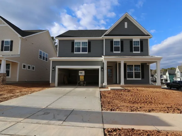 3200 Beekman Dr, New Hill, NC 27562