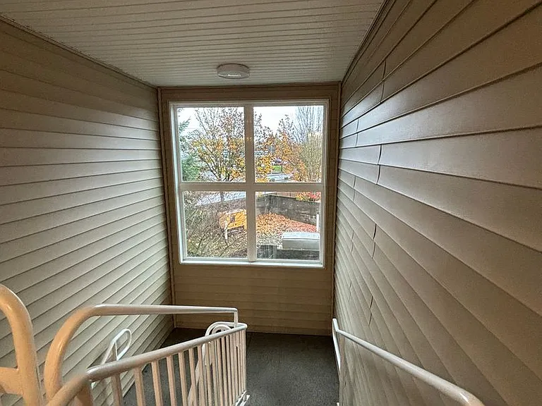 730 NW 185th Ave — Photo 14