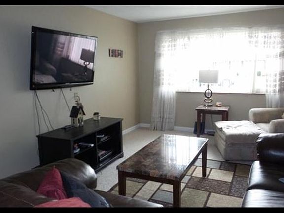 5th image of 805 Hile Ln