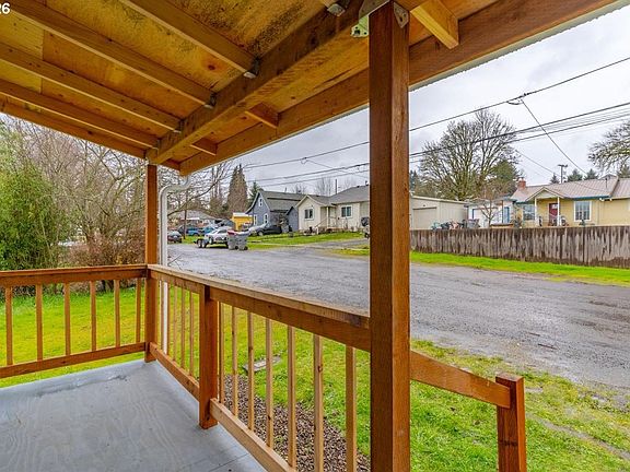 4th image of 175 NW 3rd St