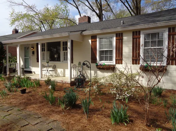 608 Knollwood St, Winston Salem, NC 27103