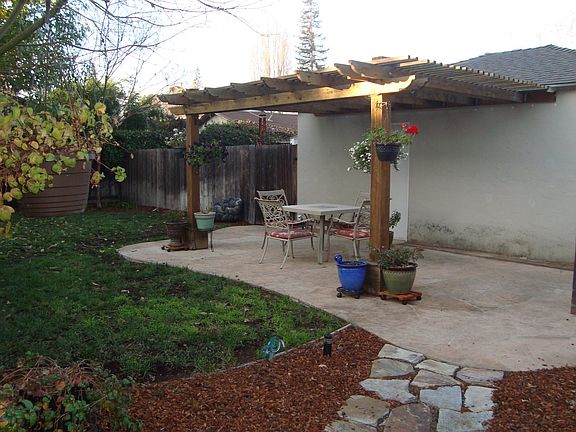 4th image of 233 N Sunnyvale Ave