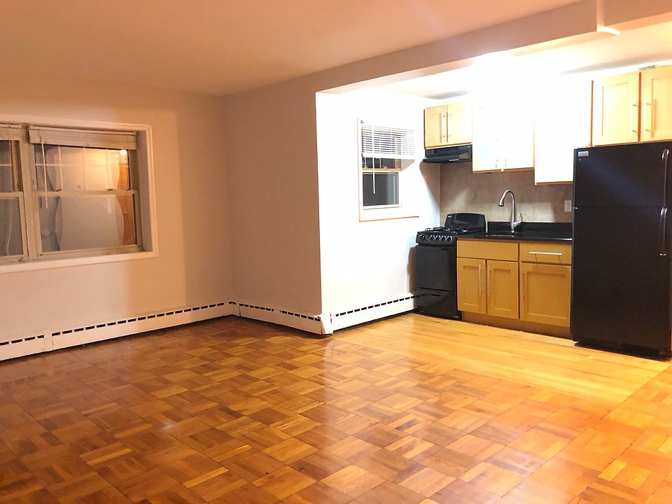 2nd image of 36 Duncan Ave #45E