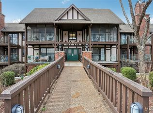 1440 Heritage Lndg APT 208, Saint Charles, MO