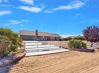 14389 Musgrave Rd, Oak Hills, CA 92344