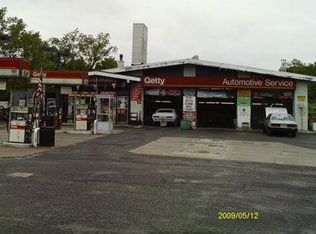 1823 Middle Country Rd, Ridge, NY 11961