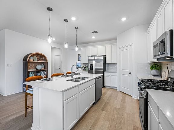 5th image of 2309 Buffalo Bayou Way