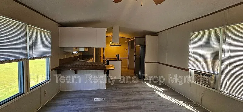 2 bed, 2.0 bath, 952 sqft, $1,375 — Photo 4